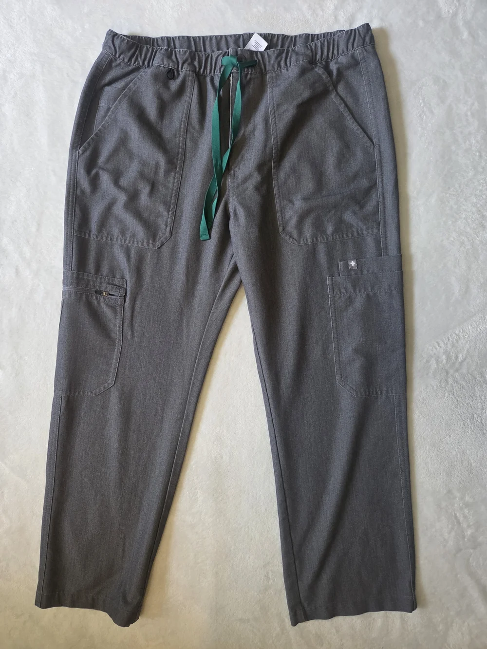 FIGS Mens Cairo Cargo Scrub Pants Graphite Gray Technical Collection Size S